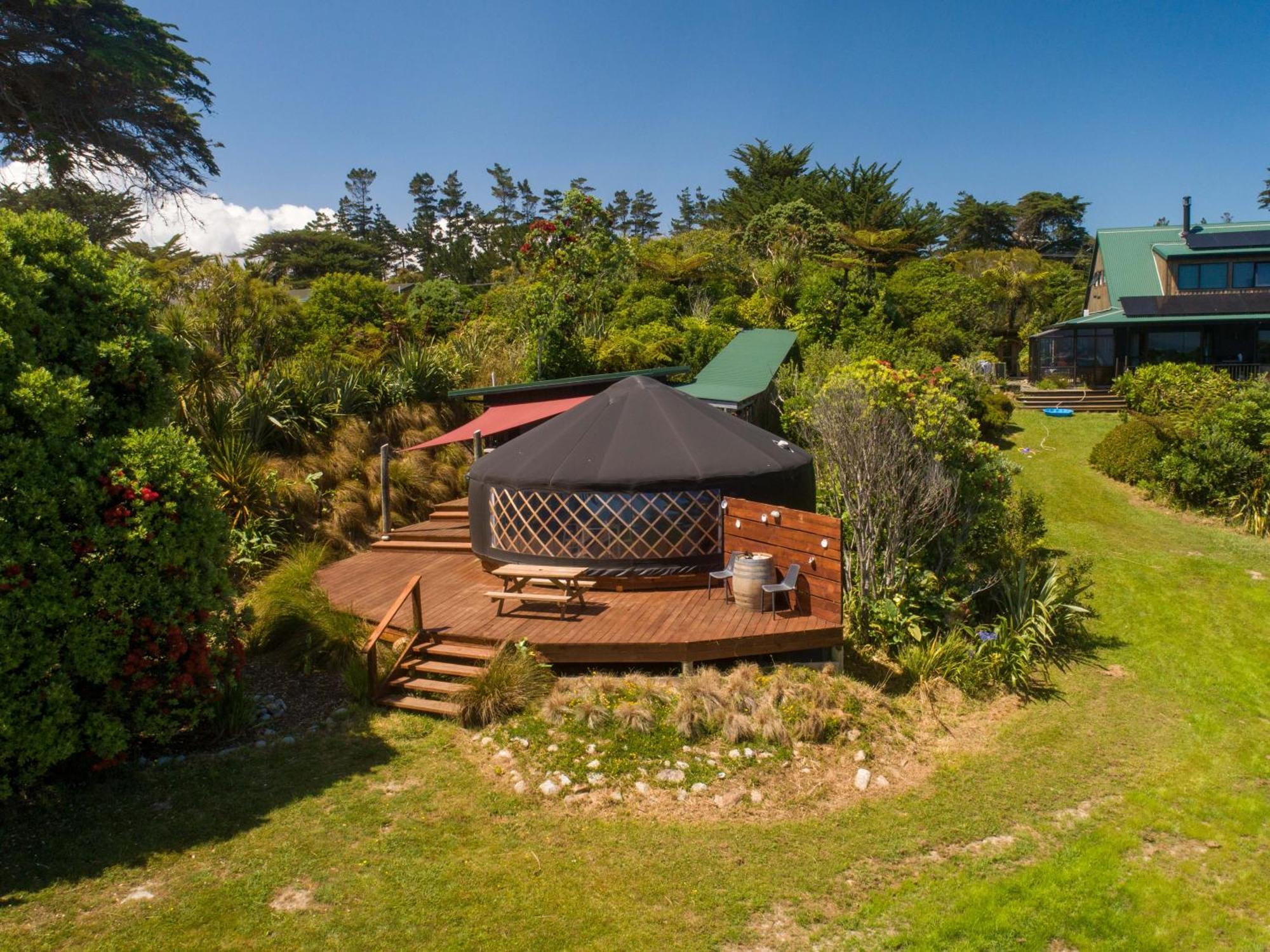 The Hole In The Rock Yurt Hotel Cape Foulwind Ngoại thất bức ảnh